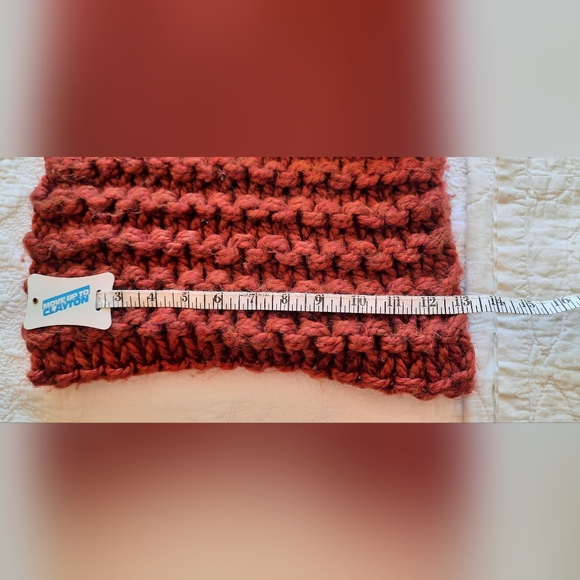 Hand Knit Wrap - Picture 4 of 4